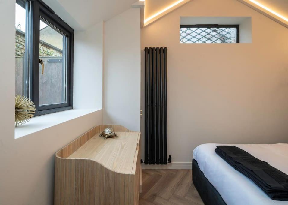 Chic Cotswold Tiny Home - Oddity House Blockley Eksteriør billede